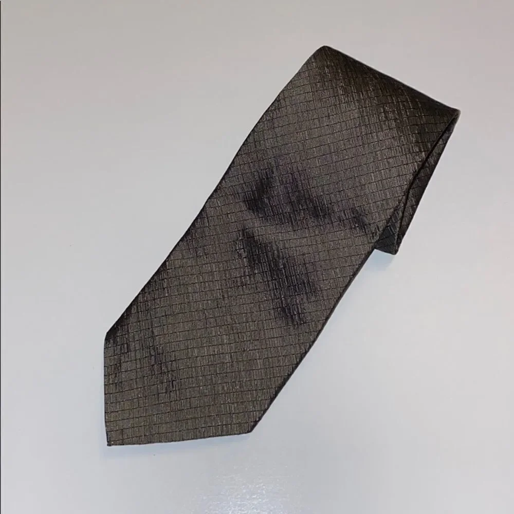 Van Heusen Tie Brown Satin 100% Silk